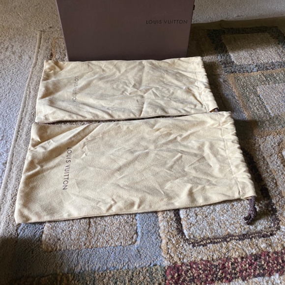 Louis Vuitton sneakers - Picture 5 of 5